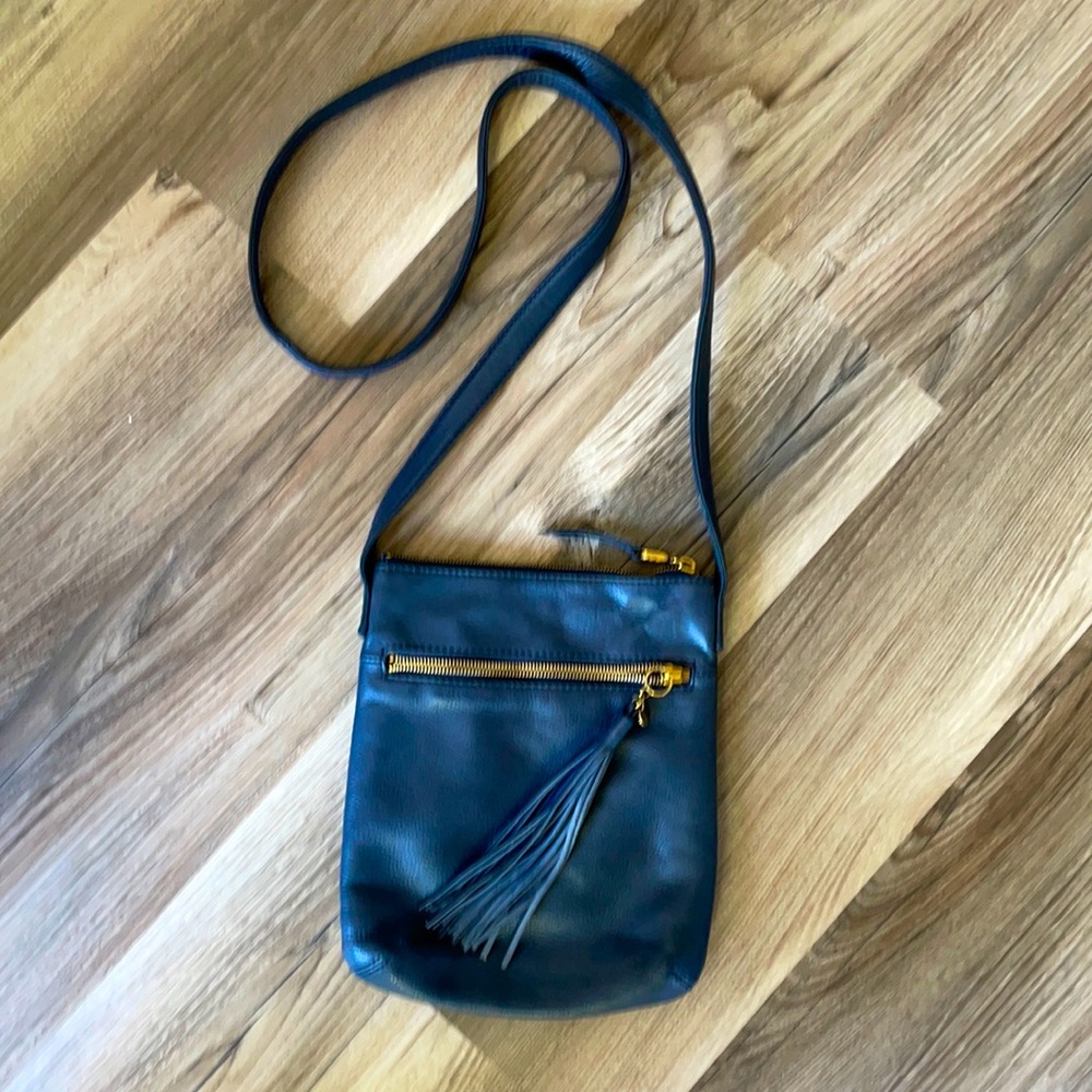 Gorgeous HOBO brand crossbody. Buttery soft Navy Blue